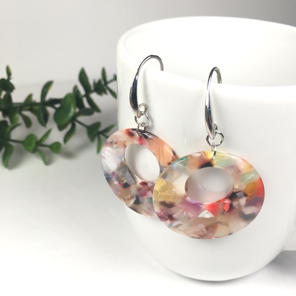Jewelry - Tortoise Shell Dangle Earring